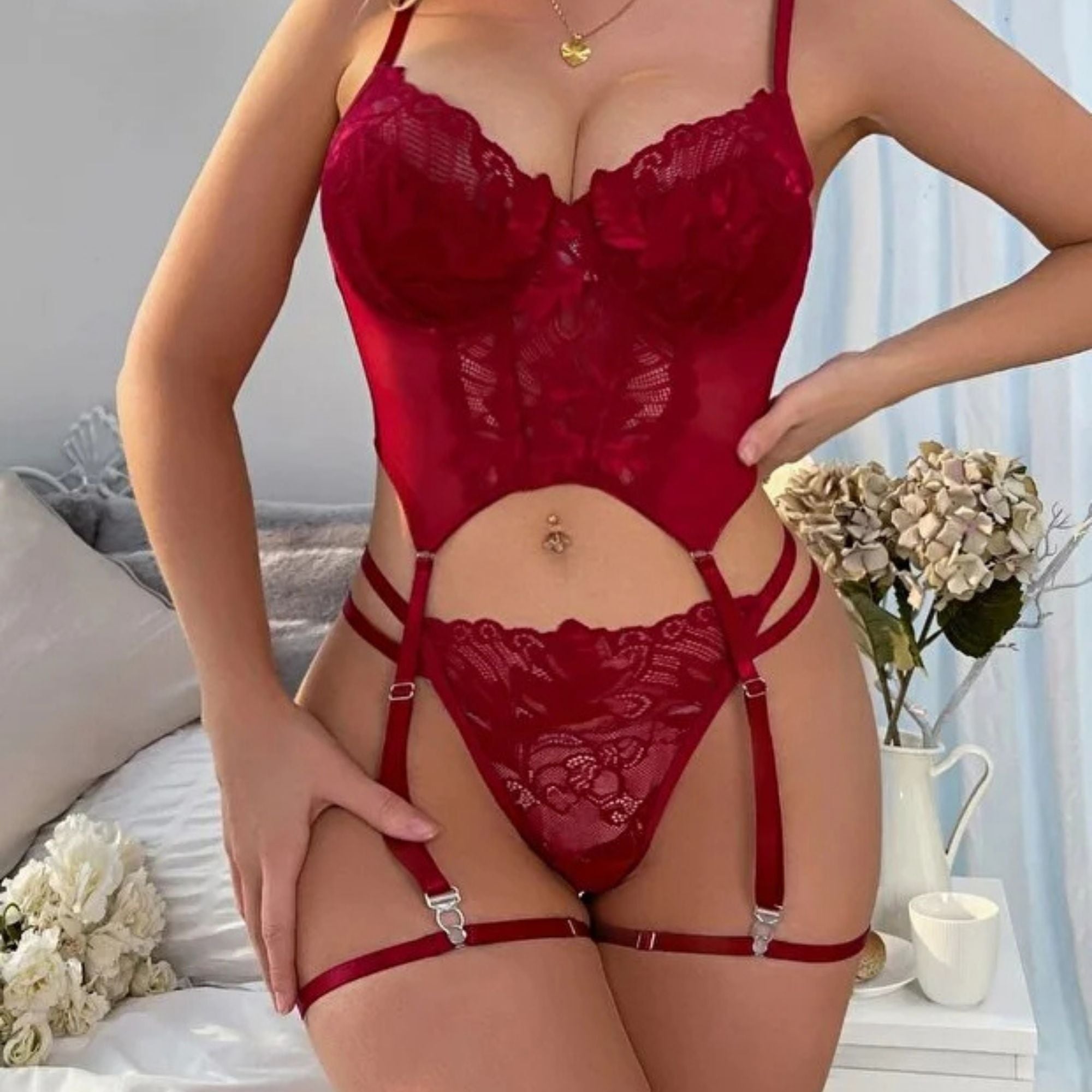 Bordo Transparan Dantelli Jartiyer Seti