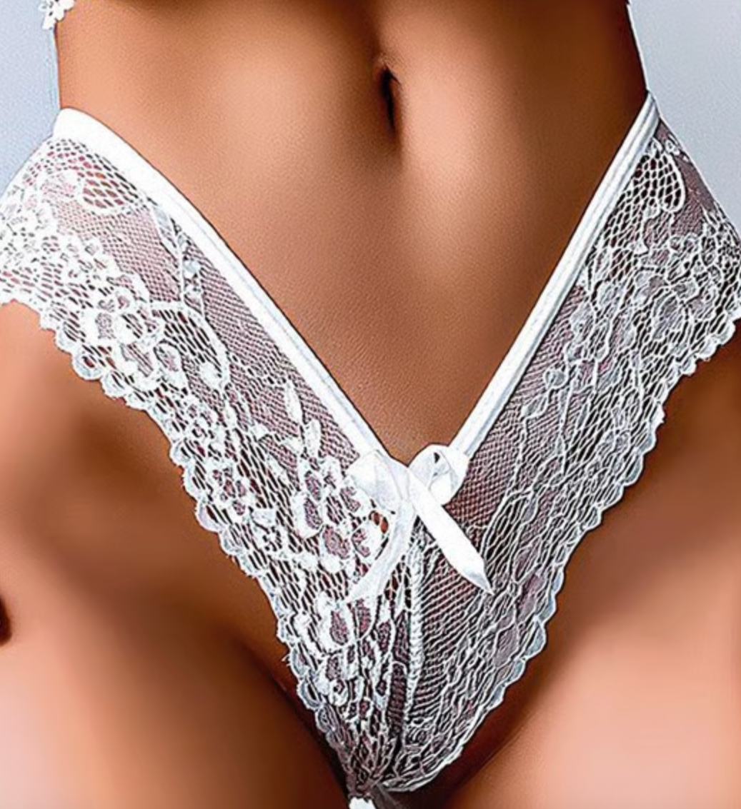 Beyaz Dantelli Fantazi Bralet Set